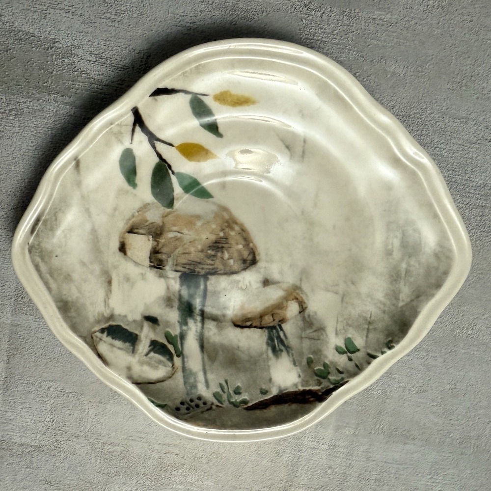 Anthropologie Rebecca Rebouche Curious‎ Deciduous Saucer / Trinket Dish